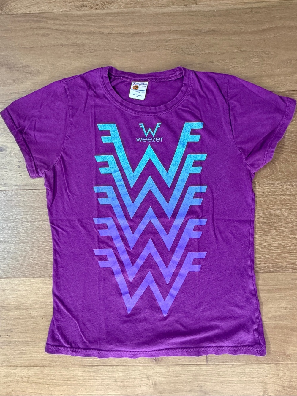 Weezer "W" Logo Gradient Women's Fitted Tee — Purple Sz Large Licensed Merch